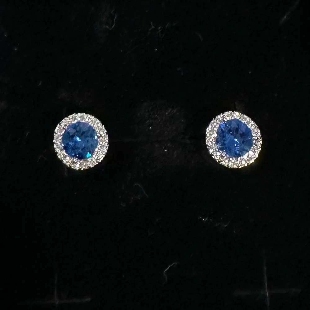 Swarovski Crystal Sapphire Halo Studs in White Gold - NWT - Picture 1 of 4